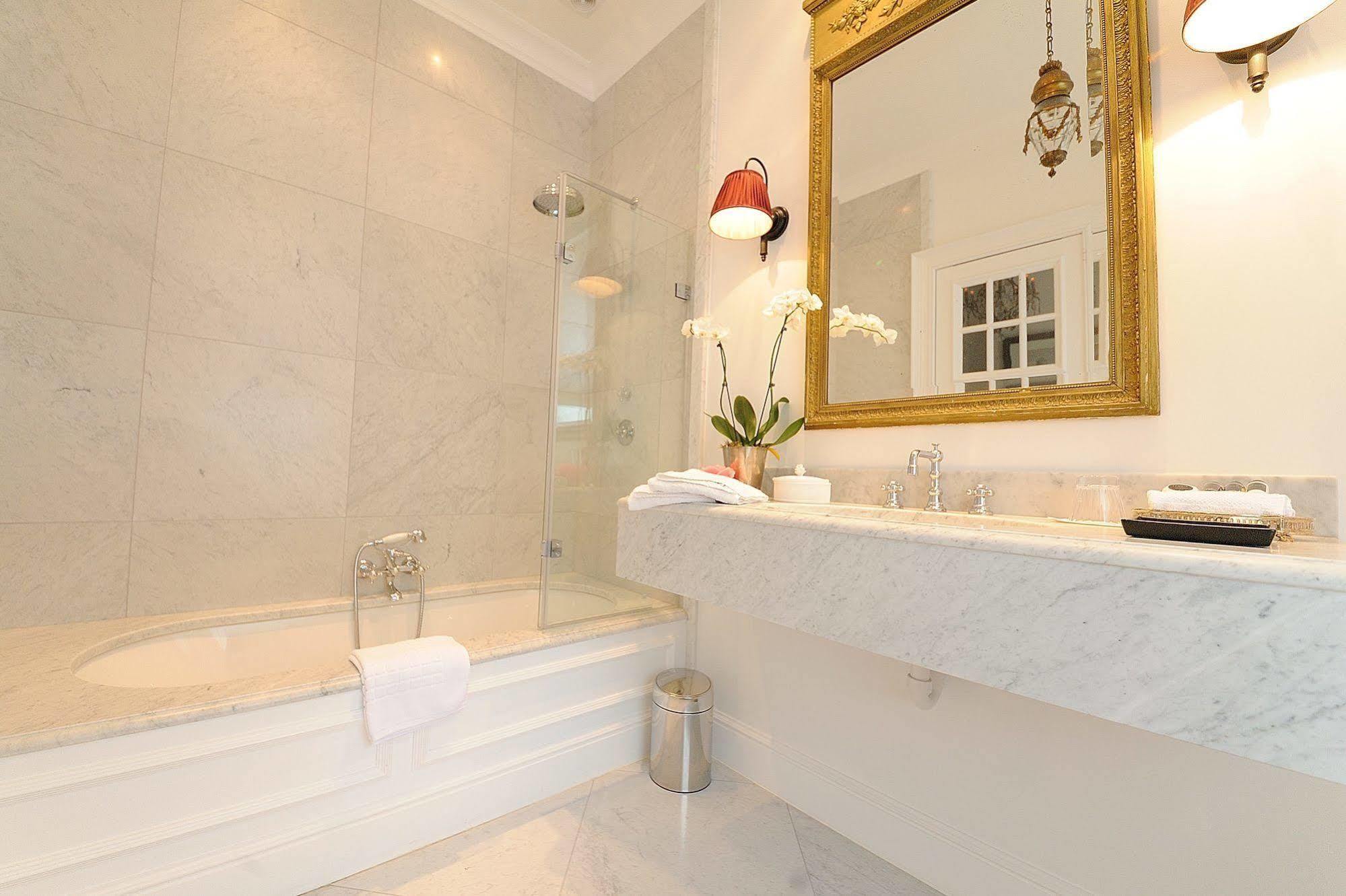 B&B Jvr 108 Антверпен Екстериор снимка